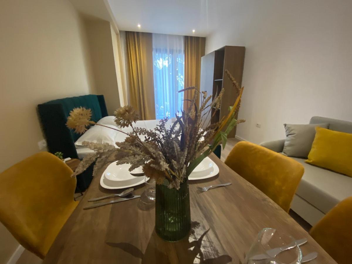 Brand New Apts Located At The City'S Main Square-100 Mbs Wifi Дуррес Екстер'єр фото