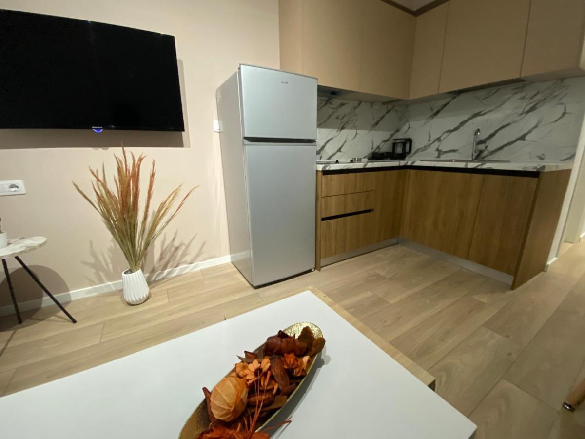 Brand New Apts Located At The City'S Main Square-100 Mbs Wifi Дуррес Екстер'єр фото