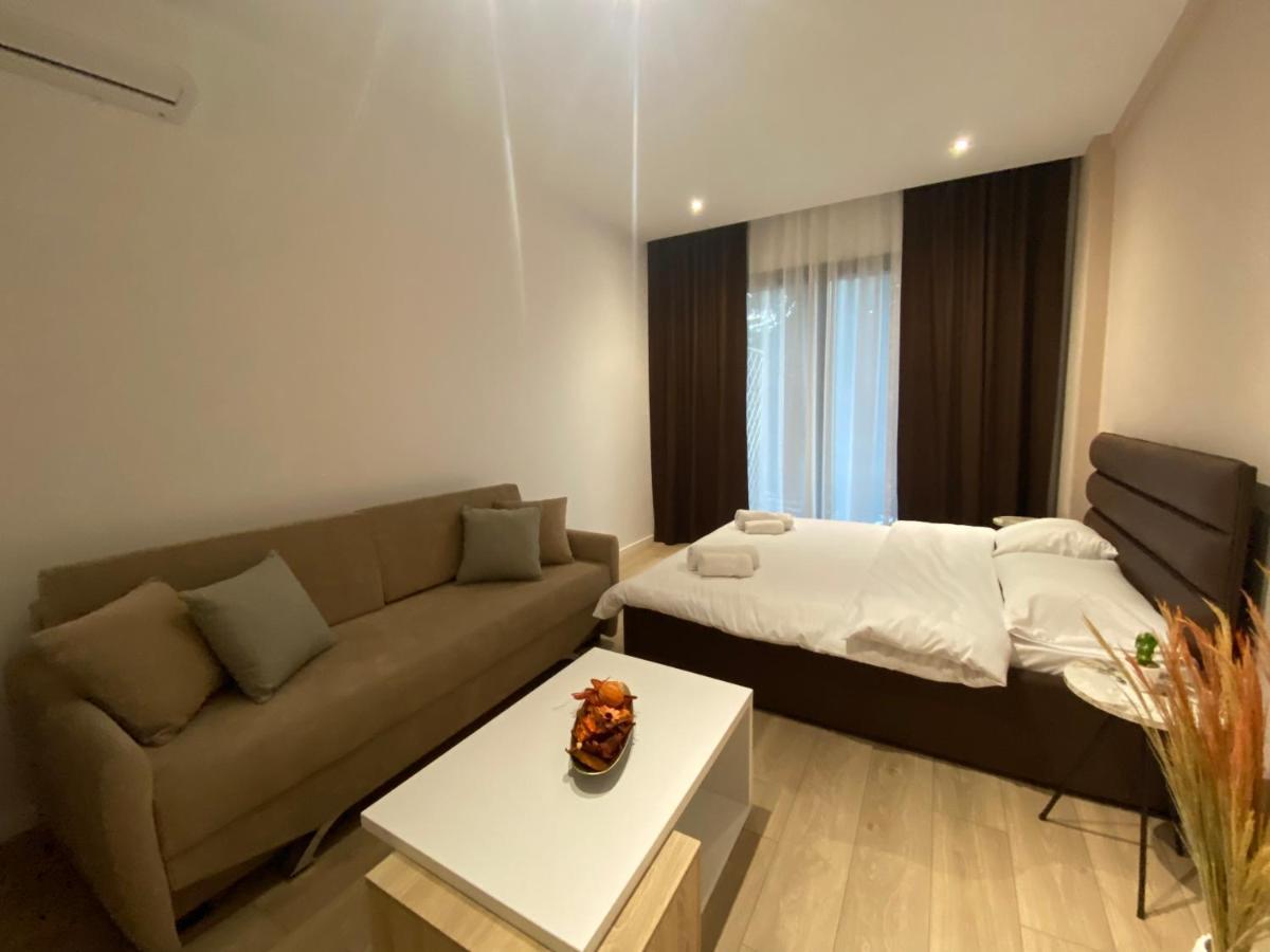 Brand New Apts Located At The City'S Main Square-100 Mbs Wifi Дуррес Екстер'єр фото